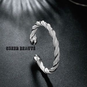 Silver Twisted Bracelet